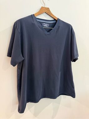 Pierre Cardin V-Neck T-Shirt Men’s XL Navy Blue Minimalist Classic